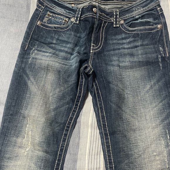 Detailed Rhinestone Jean from Buckle! - Picture 5 of 6